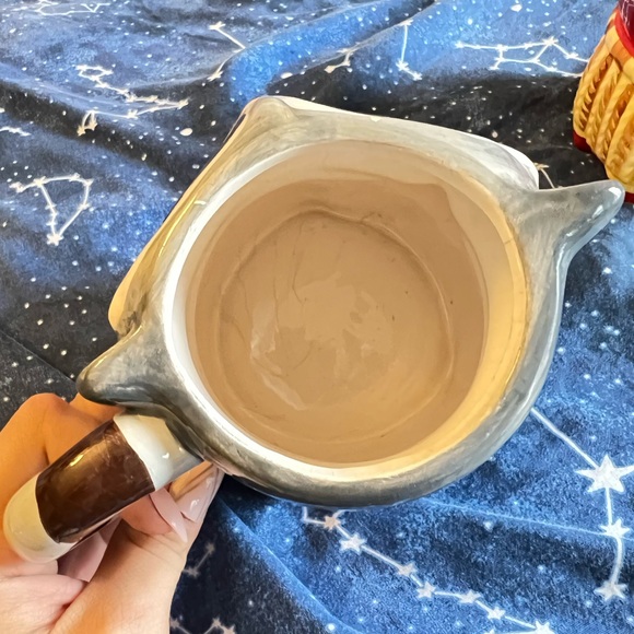 Raccoon & Fox Left Handed Ceramic Coffee Mug Set - Picture 5 of 9